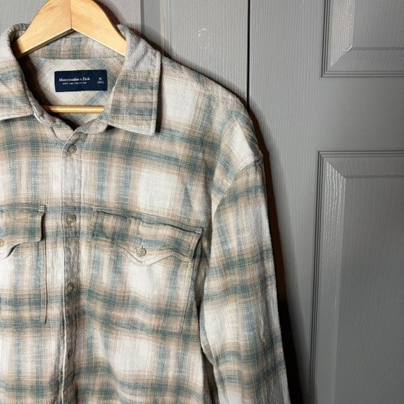 Abercrombie flannel Size XL - Picture 2 of 5
